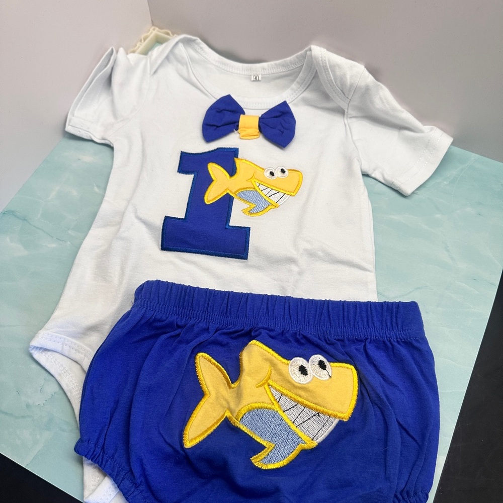 1st birthday Shark outfit for a girl, 12m